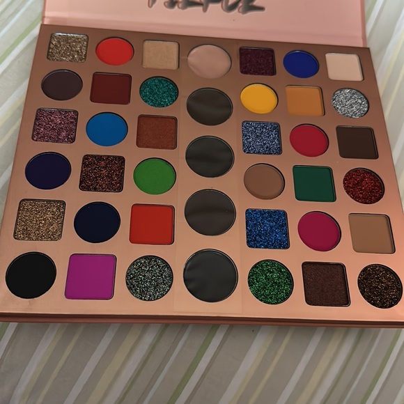 Nice colors - Picture 2 of 2